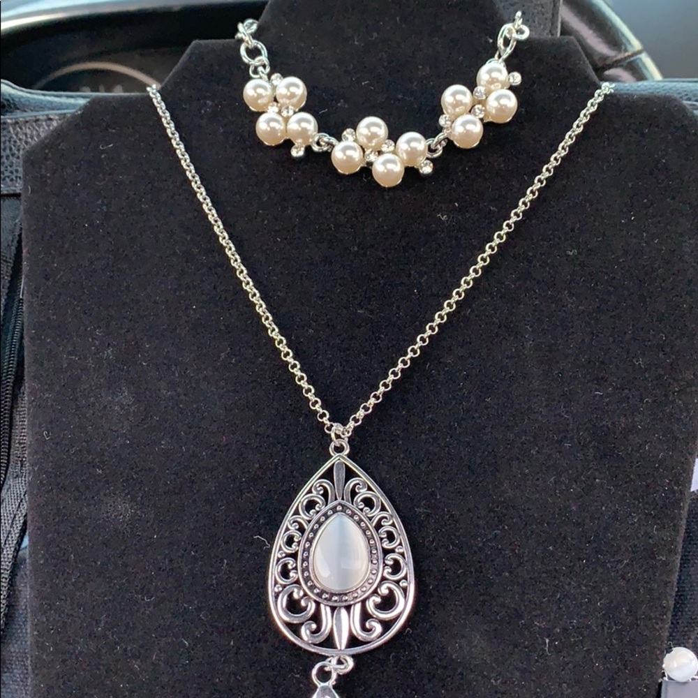 White Blockbuster Necklace and Bracelet 2pc Set